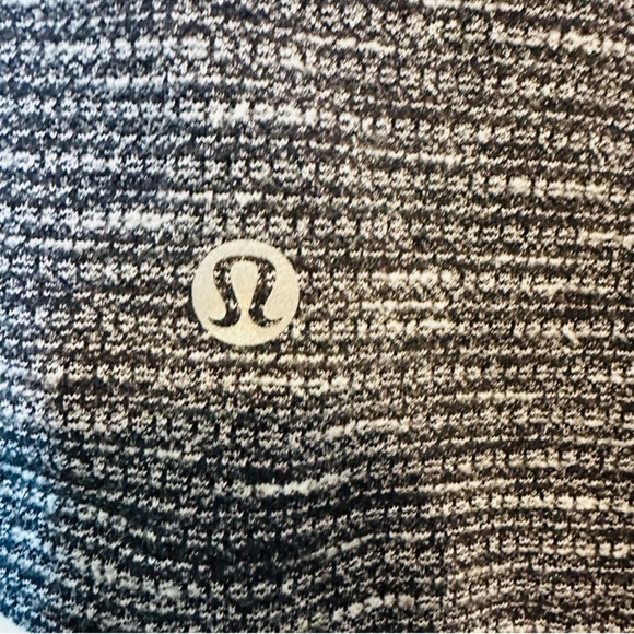 Lululemon Brisk Running 1/2 Zip Coco Pique Black White Size 4 - Picture 9 of 11